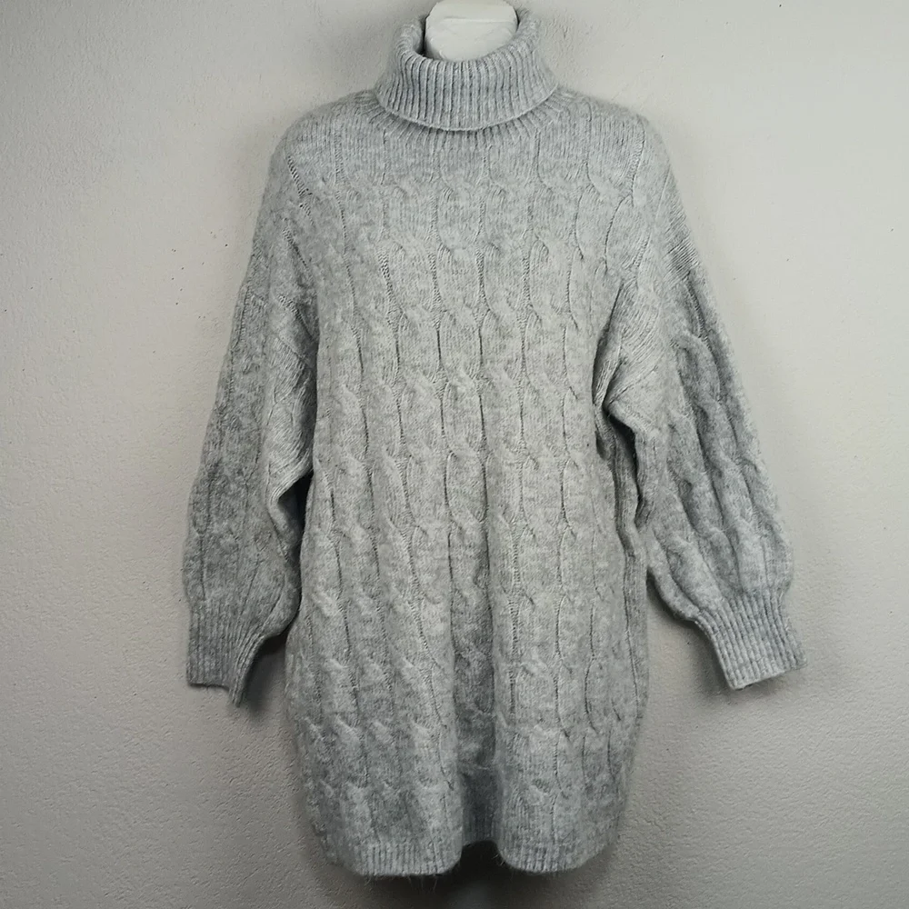 G B Womens Gray Cable Knit Turtleneck Oversized Chunky  Sweater sz M Preppy
